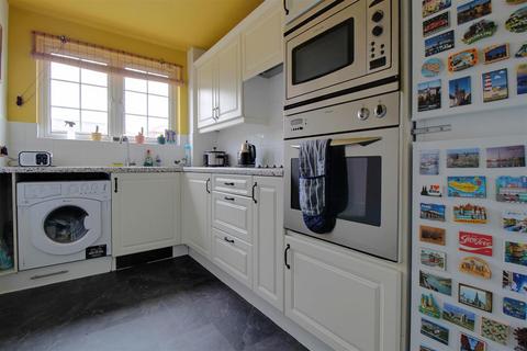 undefined, Great Western Road, Gloucester