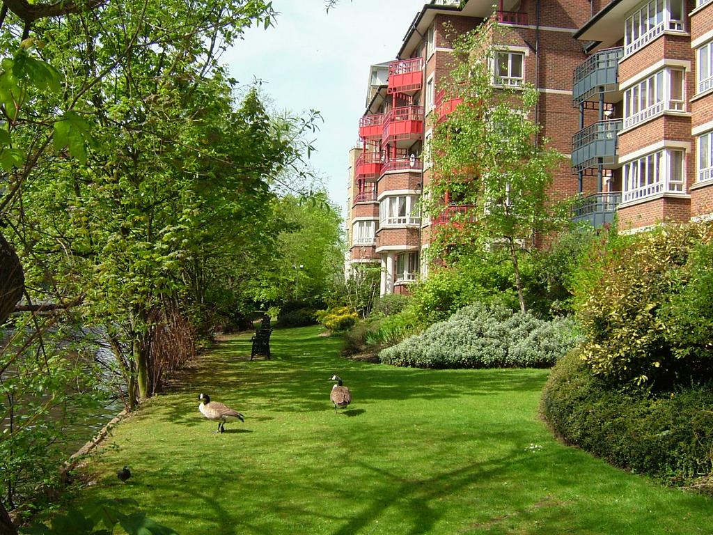 Carlton Gate, Admiral Walk, Maida Vale, London W9 1 bed flat £450,000