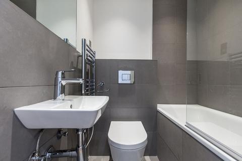 Studio to rent, Archway Road