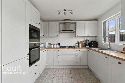 3 bedroom semi-detached house for sale, Golding Crescent, Burton-On-Trent