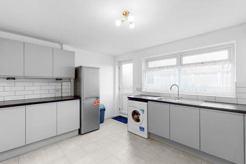 2 bedroom maisonette for sale, Boston Road, London, W7