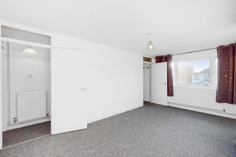 2 bedroom maisonette for sale, Boston Road, London, W7