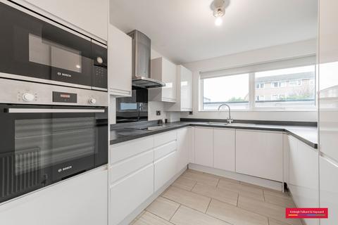 2 bedroom flat to rent, Oakleigh Road North, London, N20