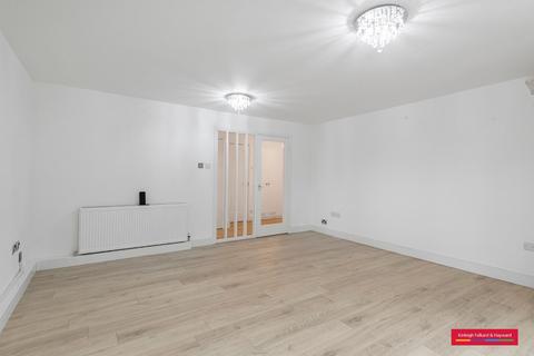 2 bedroom flat to rent, Oakleigh Road North, London, N20