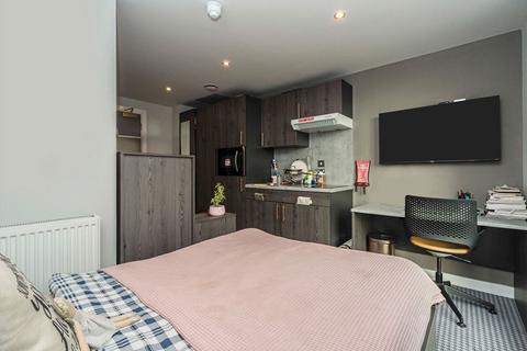 undefined, Kenton Road, Harrow HA3
