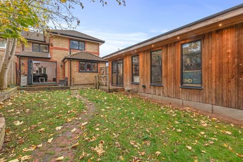4 bedroom semi-detached house for sale, Brookfield Road, Wooburn Green, HP10