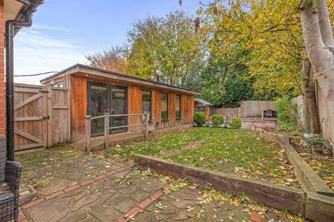 4 bedroom semi-detached house for sale, Brookfield Road, Wooburn Green, HP10