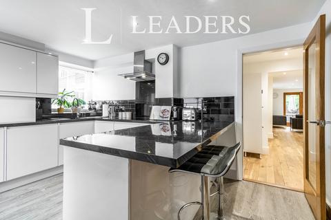 undefined, Nuns Road, CH1
