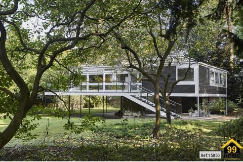 undefined, Hendon avenue, London, United Kingdom, N3