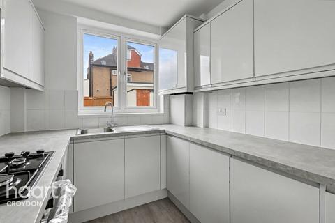 undefined, Croydon Road, Croydon