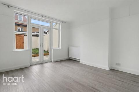 Croydon Road, Croydon