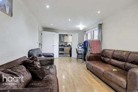 2 bedroom flat for sale, Brighton Road, Purley