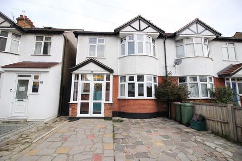 3 bedroom semi-detached house for sale, Lynwood Drive, Worcester Park KT4