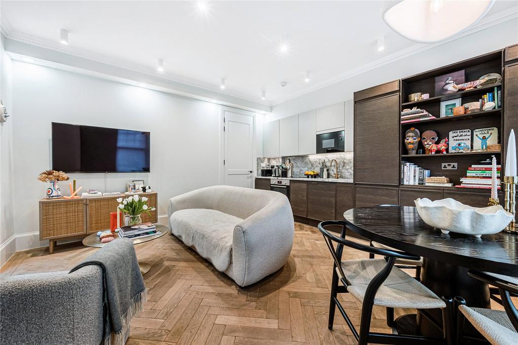Reception/Kitchen