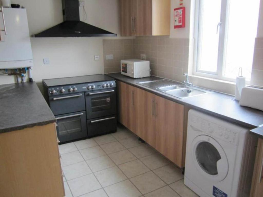 Main kitchen