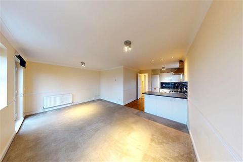 2 bedroom apartment to rent, Oakleighs, High Road, Woodford Green, IG8