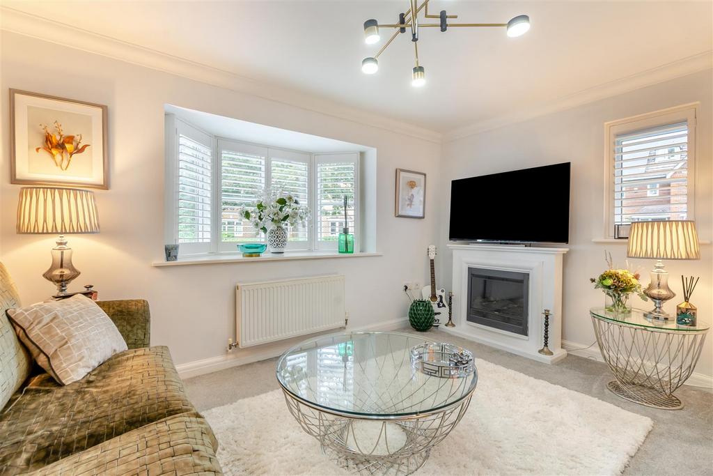 8659699-interior17.jpg