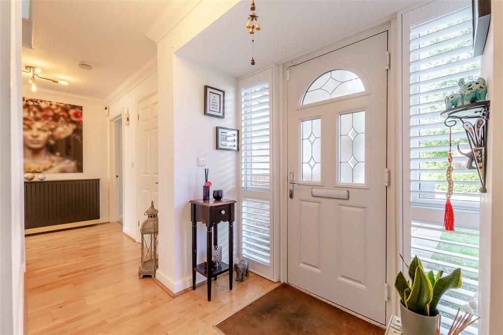 8659699-interior21.jpg