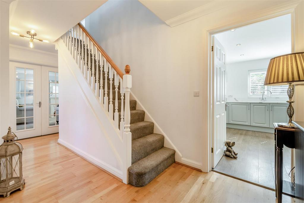 8659699-interior19.jpg