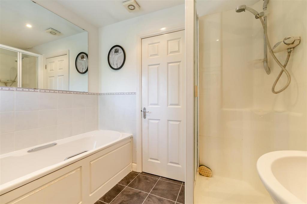 8659699-interior35.jpg