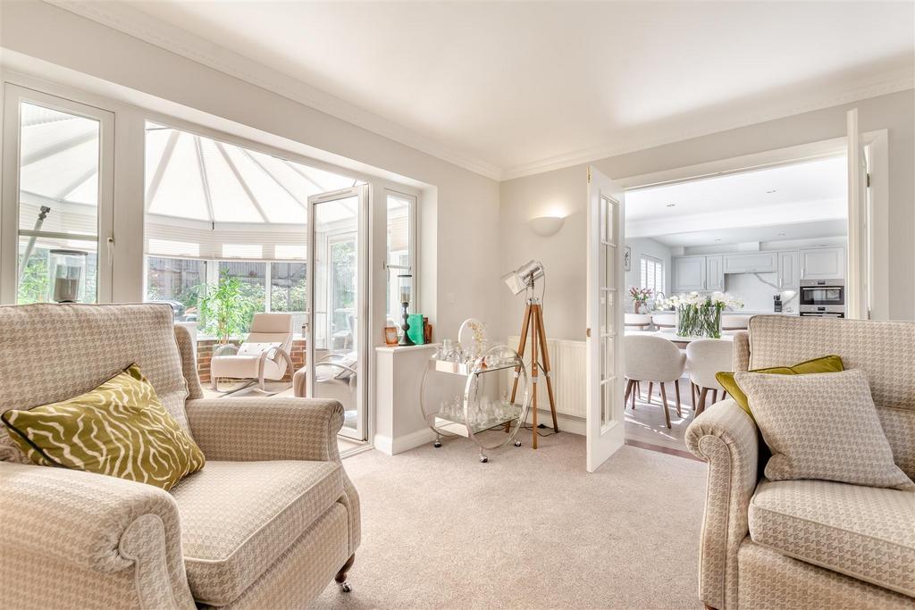 8659699-interior27.jpg