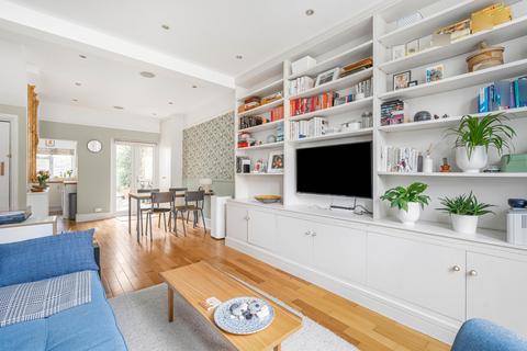 2 bedroom terraced house to rent, Strathleven Road, London, SW2