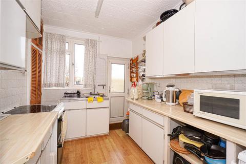 3 bedroom semi-detached house for sale, Bexhill Road, St. Leonards-On-Sea
