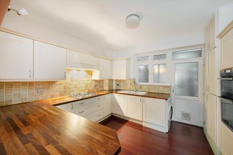 3 bedroom flat for sale, Cholmley Gardens, London, NW6