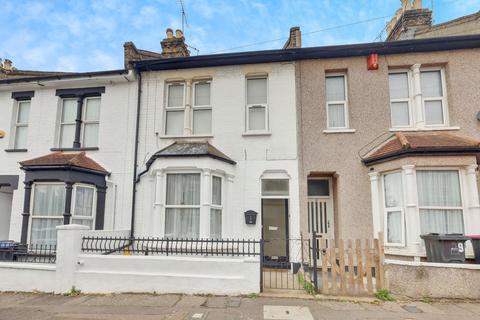 Albert Road, Southend-on-sea, SS1