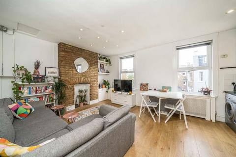 1 bedroom flat to rent, Ferndale Road, London SW4
