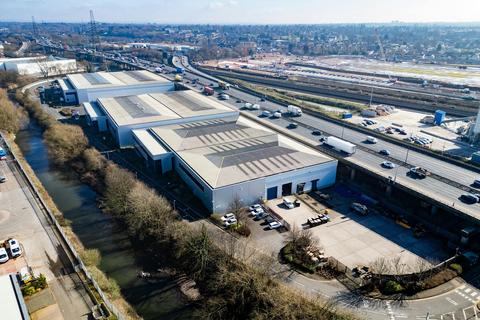 Warehouse to rent, 48 Heatland Pky Birmingham B24 8DW