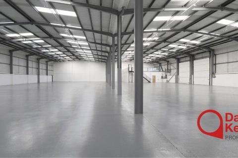 Distribution warehouse to rent, Bevan Way Smethwick B66 1BZ