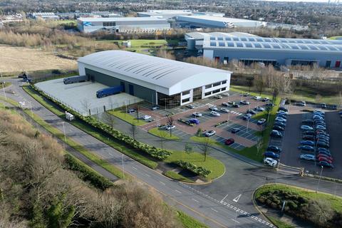 Distribution warehouse to rent, Innovation Dr Wolverhampton WV9 5GA