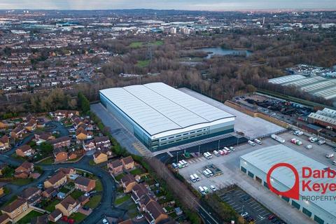Distribution warehouse to rent, 44 Hellier Av Tipton DY4 7RN