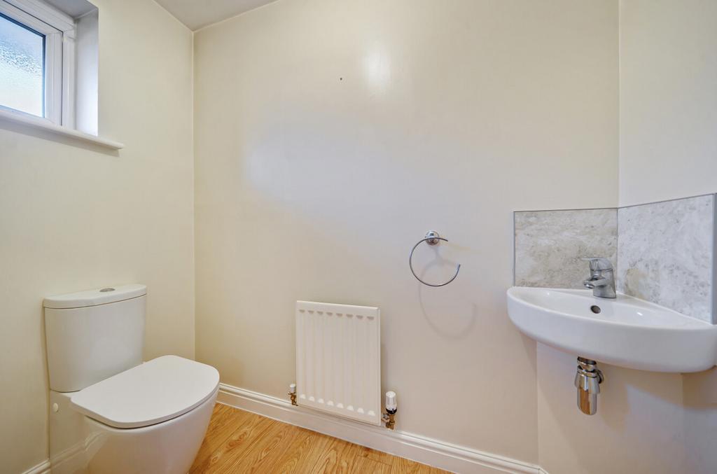 1375537-10-6909f8...