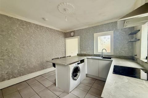 2 bedroom house to rent, Bedford Road, Southport PR8