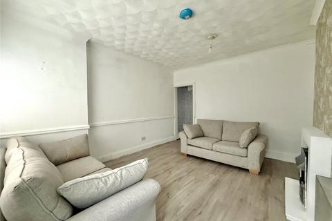 2 bedroom house to rent, Bedford Road, Southport PR8