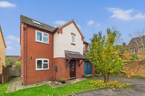 4 bedroom detached house for sale, Pippin Close, Newent, Gloucestershire, GL18
