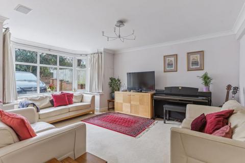 5 bedroom detached house for sale, Old Watling Street, Flamstead, AL3