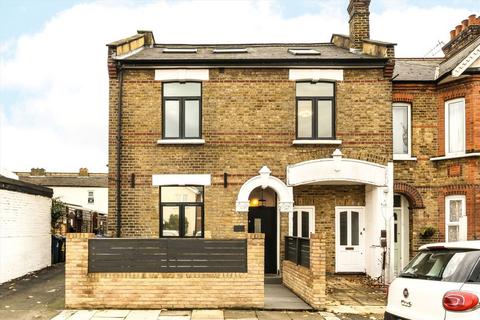 Darwin Road, London W5