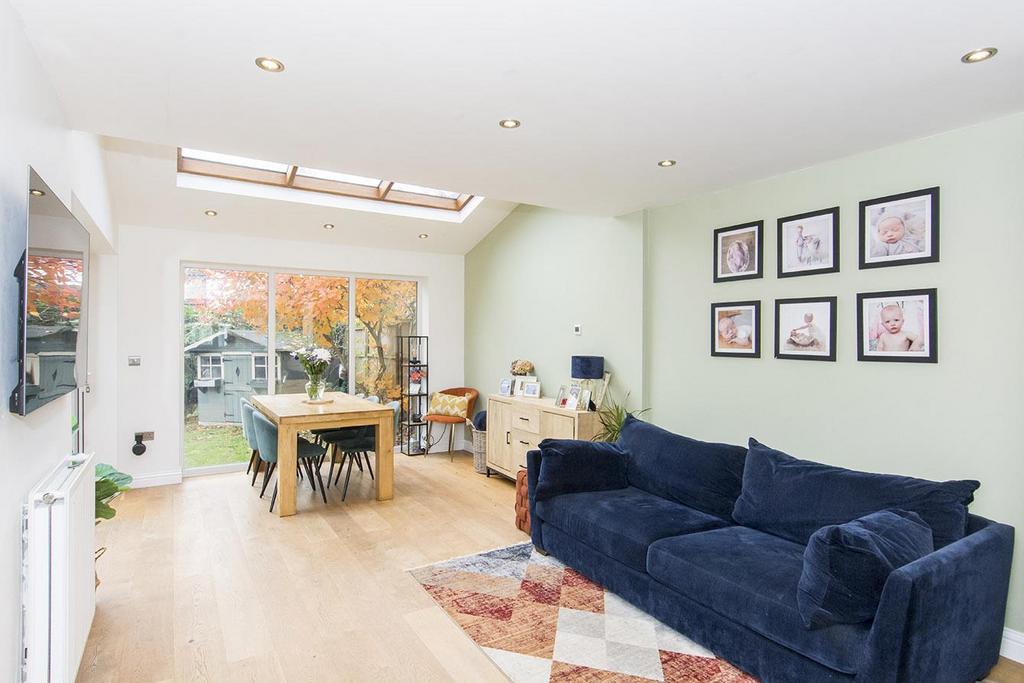 Family &amp; Dining Room