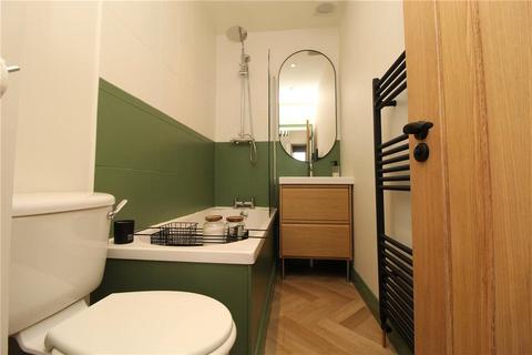 3 bedroom terraced house for sale, New Road Side, Horsforth, Leeds, West Yorkshire, LS18