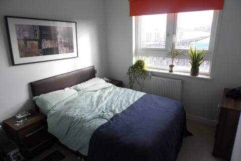 2 bedroom apartment to rent, Wharf Street London SE8