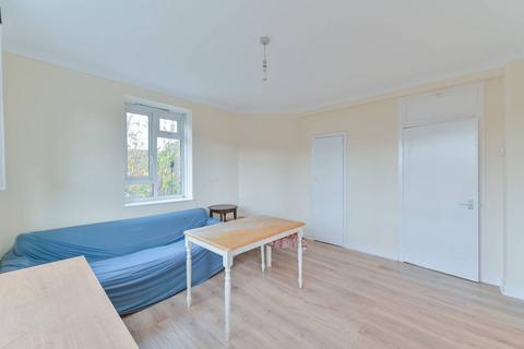 3 bedroom flat for sale, Cherry Close, Tulse Hill, London, SW2