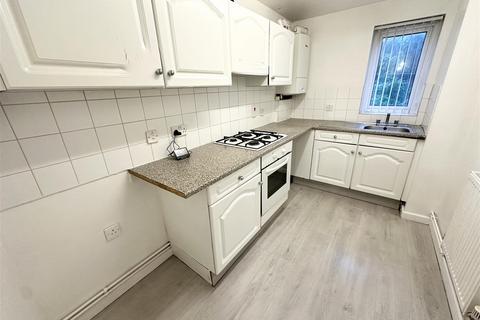 2 bedroom apartment to rent, Francine Close, Liverpool