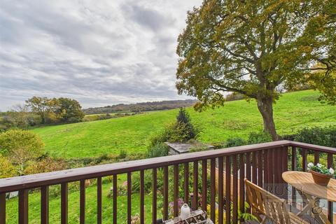 3 bedroom detached house for sale, Friars Bank, Guestling