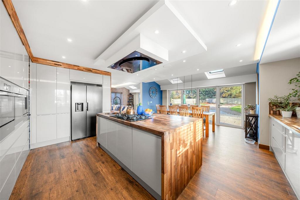 Dining / Kitchen 1