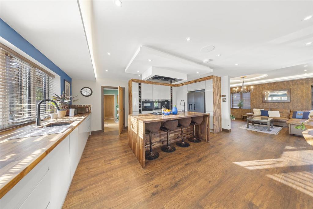 Kitchen 1