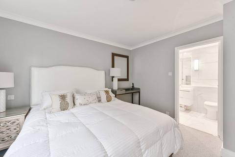 3 bedroom flat to rent, Kinnerton Street, Knightsbridge, London, SW1X