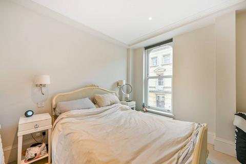 undefined, The Causeway, Teddington, London, TW11